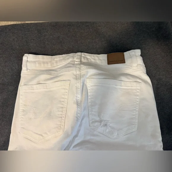 American Eagle White Jeans - Picture 8 of 8
